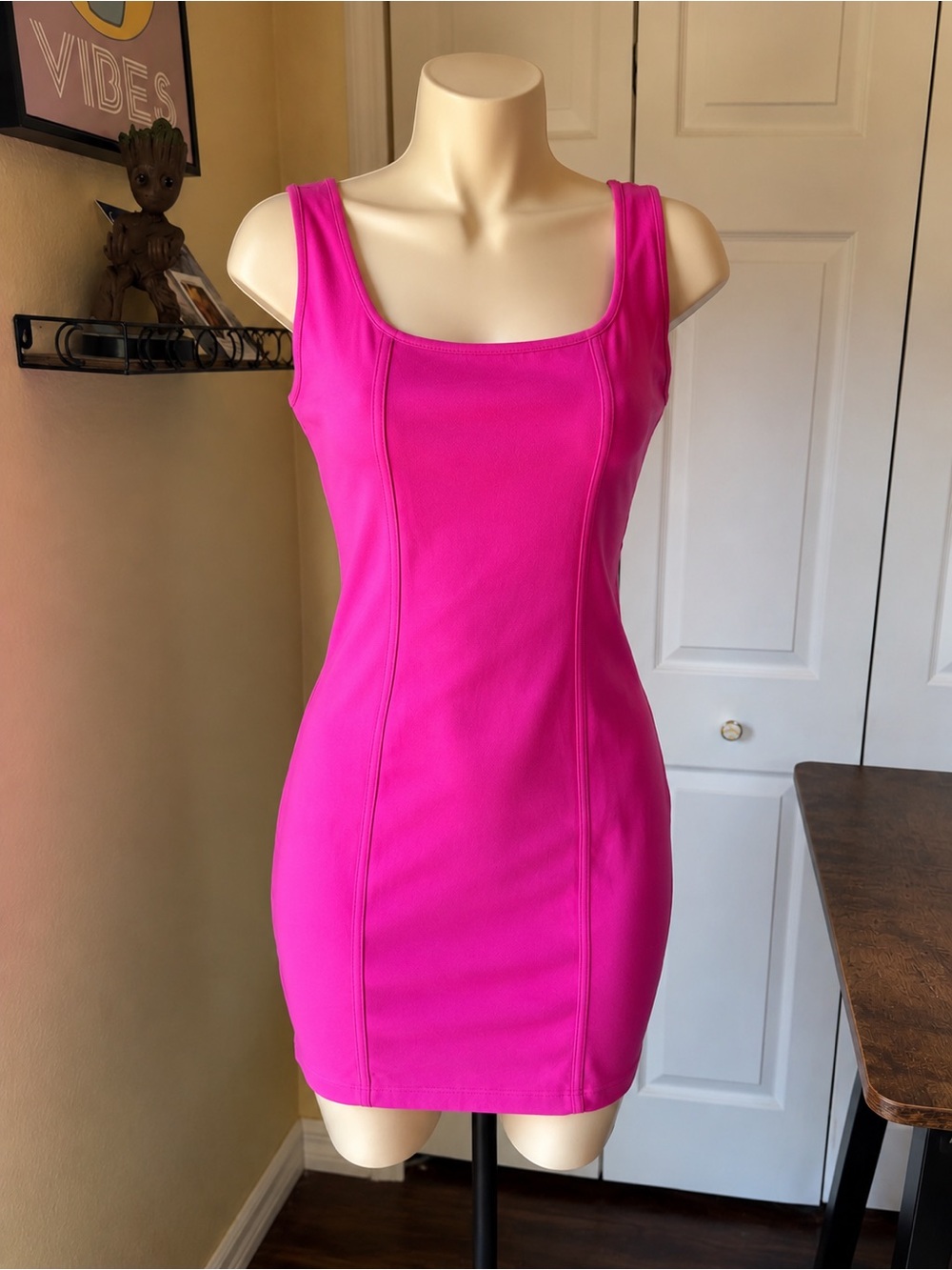 Wild Fable Hot Pink Bodycon Mini Dress | Size Medium Sleeveless Square Neck EUC - Picture 2 of 10